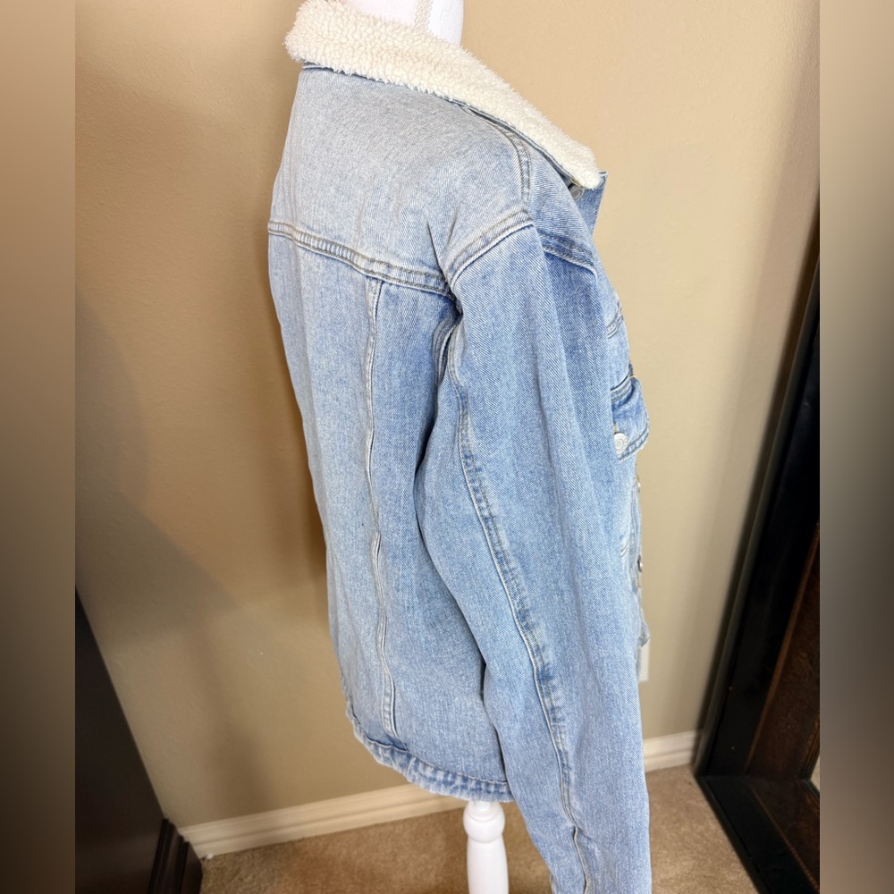 Pac Sun Denim Sherpa-Lined Jacket size medium - Picture 6 of 9